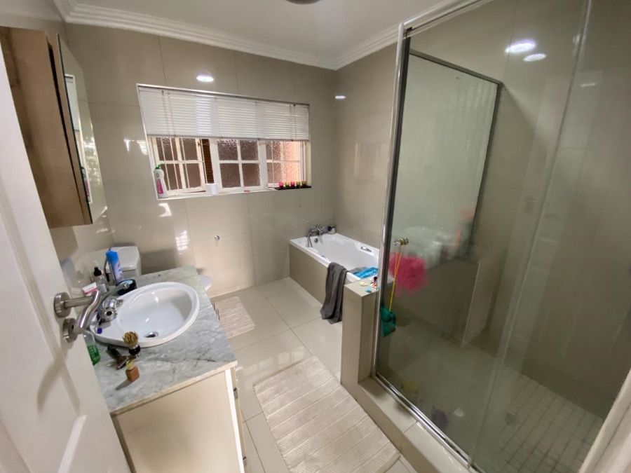 3 Bedroom Property for Sale in Sunningdale KwaZulu-Natal