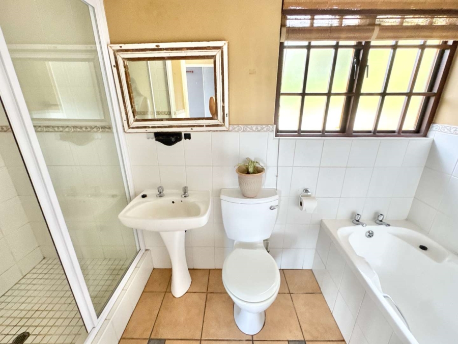 To Let 3 Bedroom Property for Rent in Athlone KwaZulu-Natal