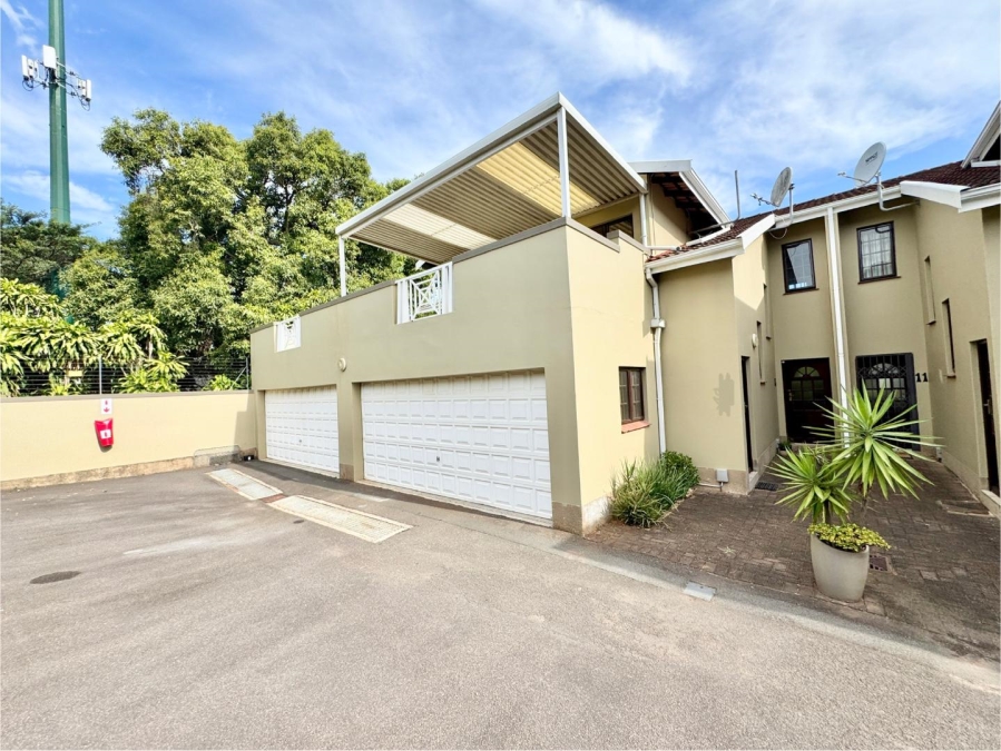 To Let 3 Bedroom Property for Rent in Athlone KwaZulu-Natal