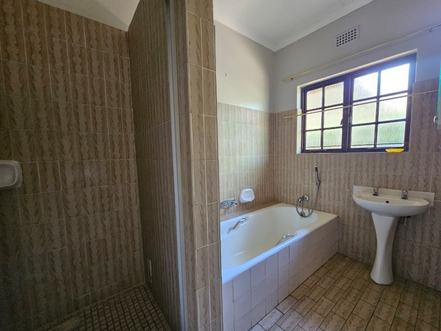 3 Bedroom Property for Sale in Meer En See KwaZulu-Natal
