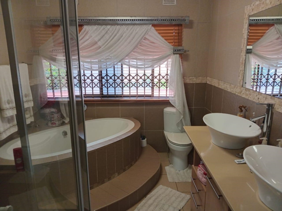 3 Bedroom Property for Sale in Meer En See KwaZulu-Natal