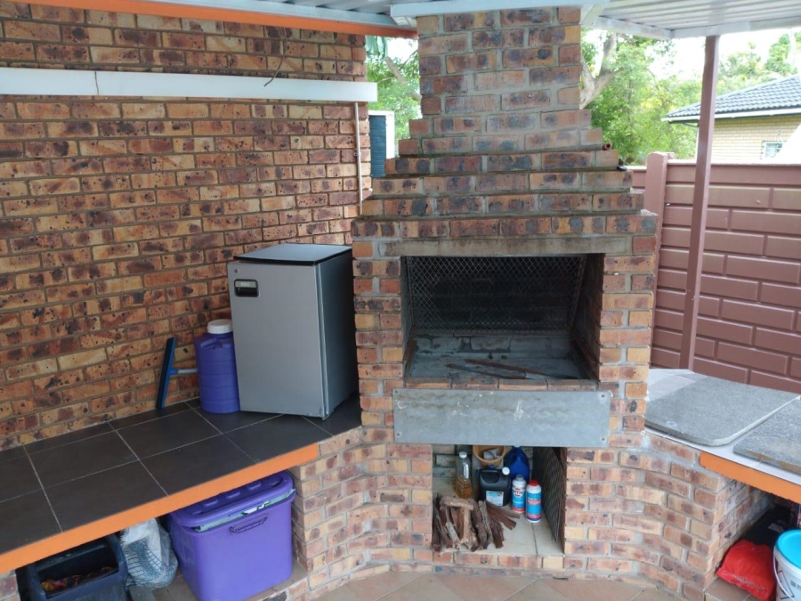 3 Bedroom Property for Sale in Meer En See KwaZulu-Natal