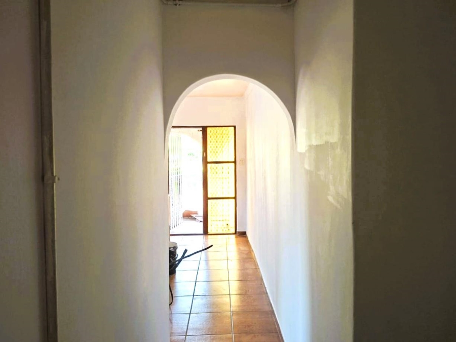 To Let 2 Bedroom Property for Rent in Avoca KwaZulu-Natal