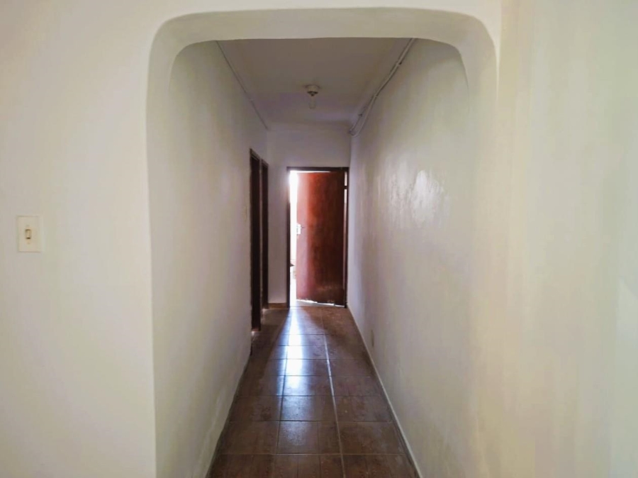 To Let 2 Bedroom Property for Rent in Avoca KwaZulu-Natal