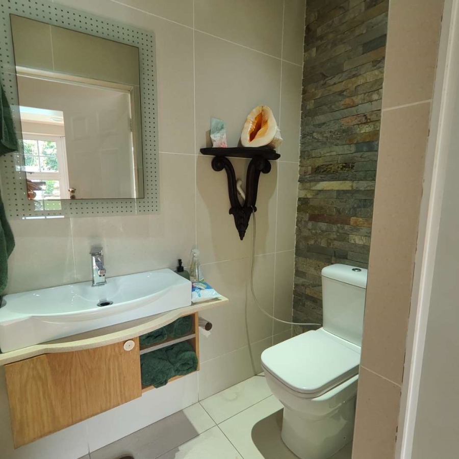 5 Bedroom Property for Sale in Mount Edgecombe Country Estate KwaZulu-Natal