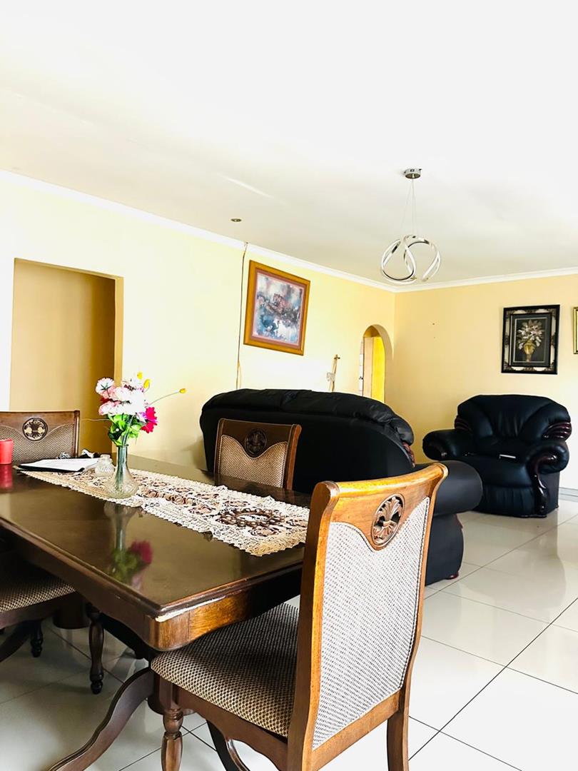 5 Bedroom Property for Sale in Ngwelezana KwaZulu-Natal