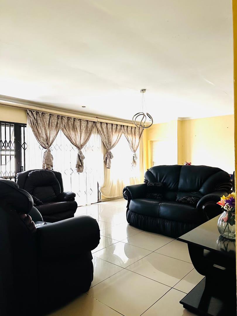 5 Bedroom Property for Sale in Ngwelezana KwaZulu-Natal