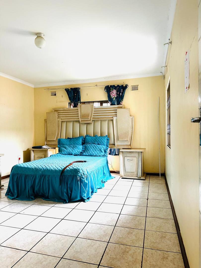 5 Bedroom Property for Sale in Ngwelezana KwaZulu-Natal