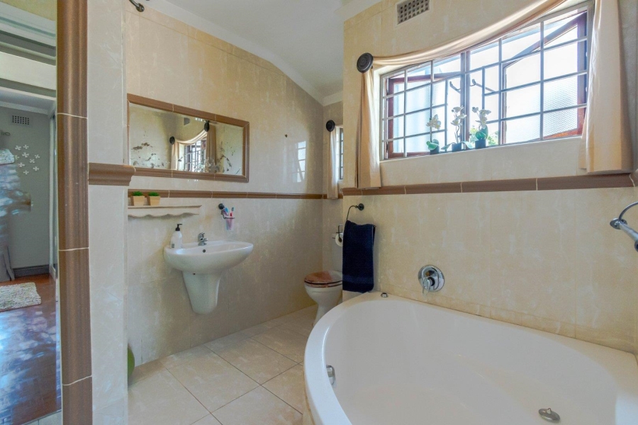 3 Bedroom Property for Sale in La Lucia KwaZulu-Natal