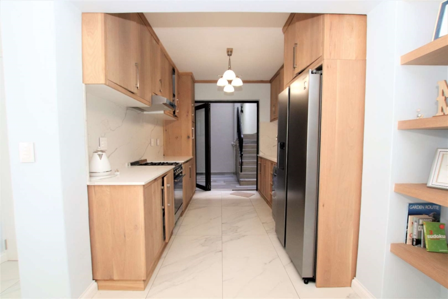 To Let 3 Bedroom Property for Rent in Umhlanga KwaZulu-Natal