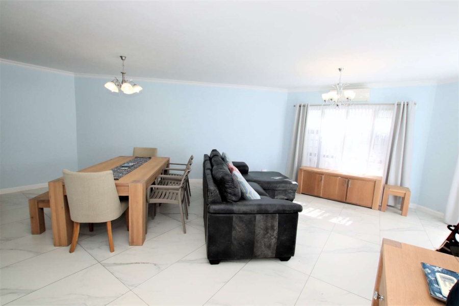 To Let 3 Bedroom Property for Rent in Umhlanga KwaZulu-Natal