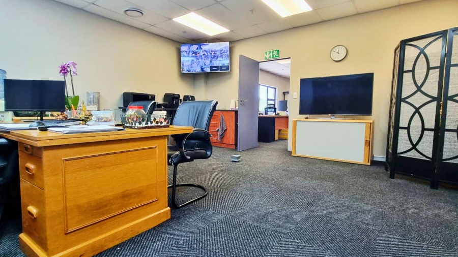 To Let commercial Property for Rent in Glen Anil KwaZulu-Natal