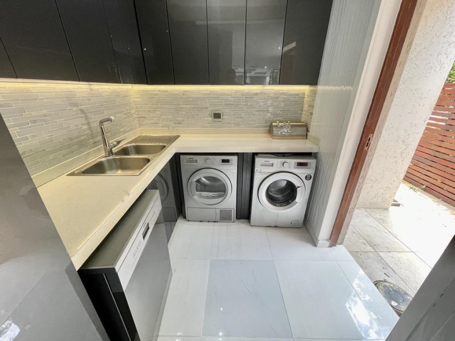 4 Bedroom Property for Sale in Hawaan Forest Estate KwaZulu-Natal