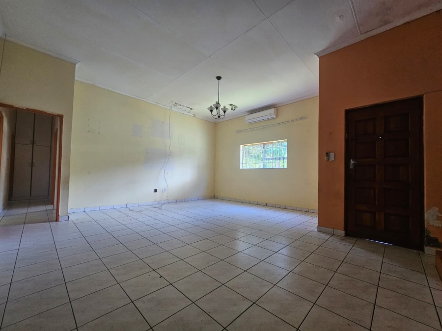 2 Bedroom Property for Sale in Birdswood KwaZulu-Natal