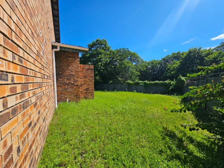 2 Bedroom Property for Sale in Birdswood KwaZulu-Natal