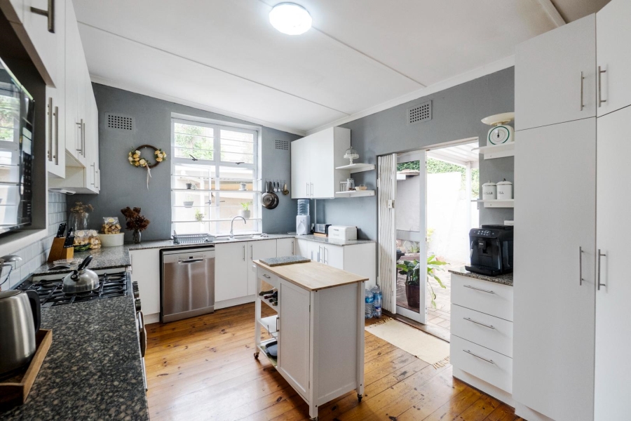 4 Bedroom Property for Sale in Amanzimtoti KwaZulu-Natal