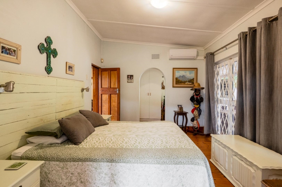 4 Bedroom Property for Sale in Amanzimtoti KwaZulu-Natal