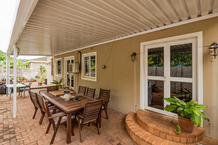 4 Bedroom Property for Sale in Amanzimtoti KwaZulu-Natal