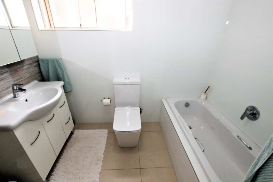 To Let 3 Bedroom Property for Rent in Umhlanga KwaZulu-Natal
