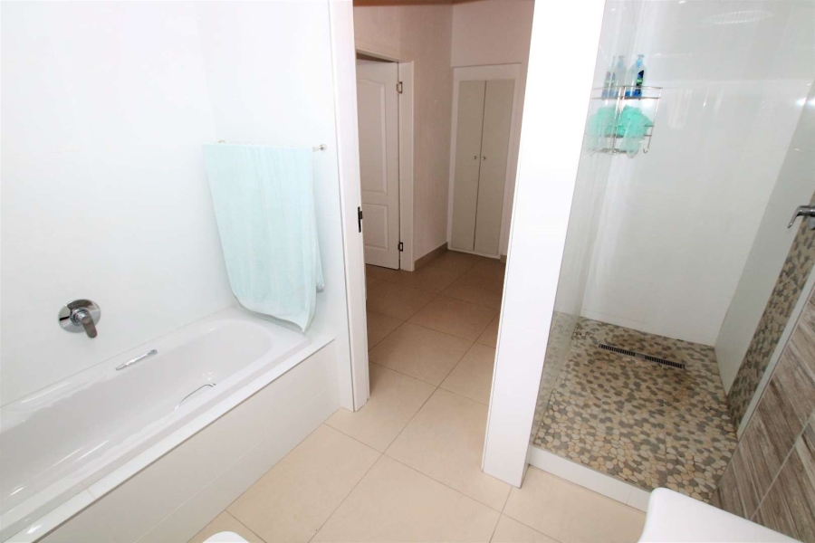 To Let 3 Bedroom Property for Rent in Umhlanga KwaZulu-Natal