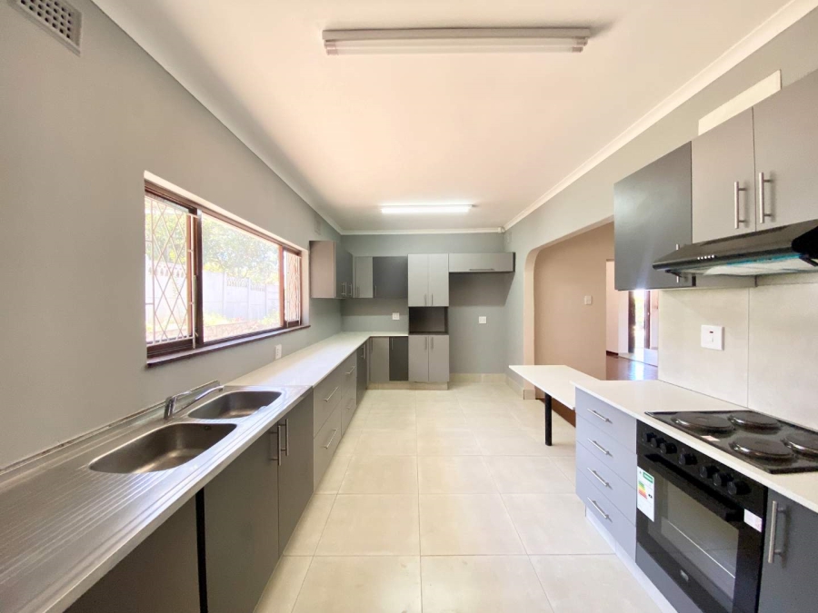 To Let 4 Bedroom Property for Rent in Herrwood Park KwaZulu-Natal
