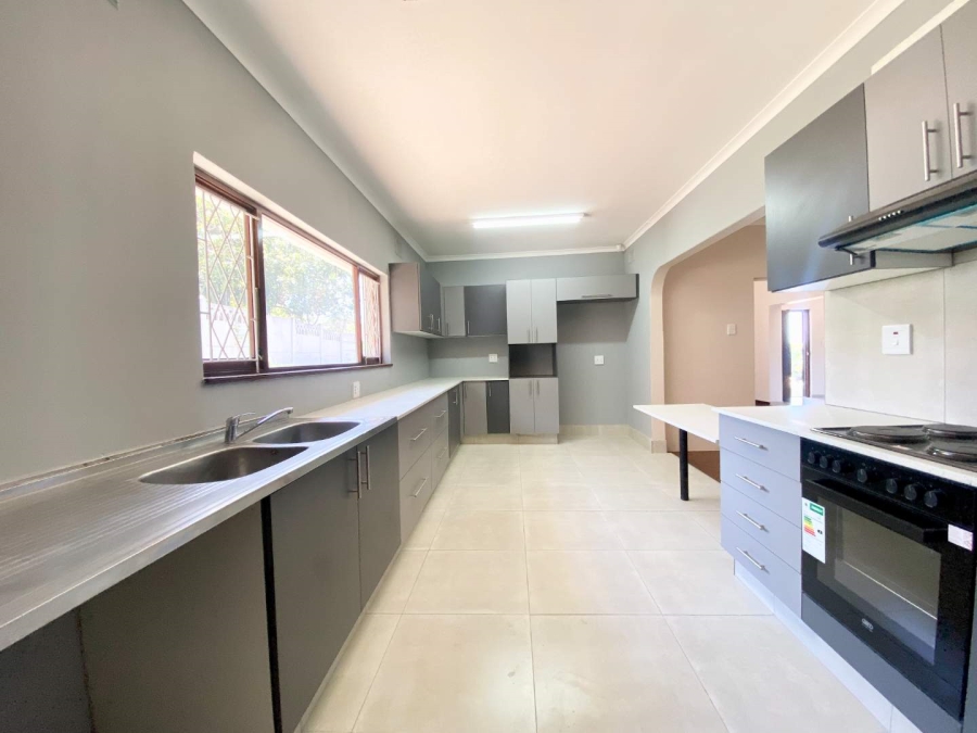 To Let 4 Bedroom Property for Rent in Herrwood Park KwaZulu-Natal