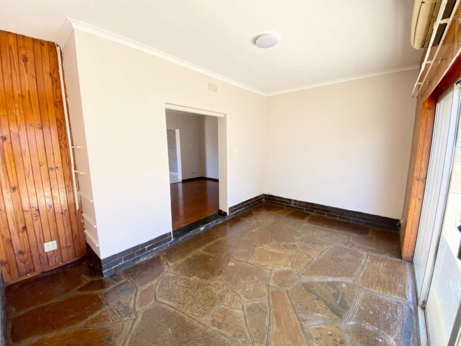 To Let 4 Bedroom Property for Rent in Herrwood Park KwaZulu-Natal