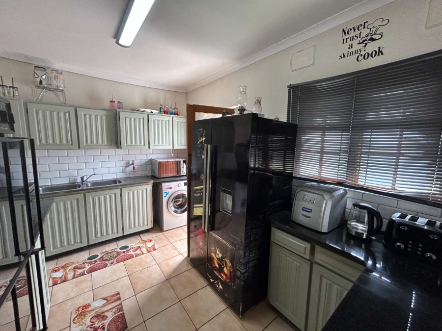 To Let 3 Bedroom Property for Rent in Northdene KwaZulu-Natal