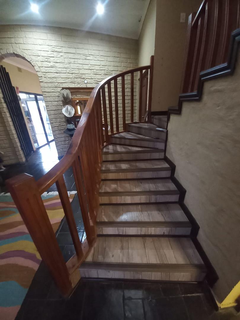 5 Bedroom Property for Sale in Meer En See KwaZulu-Natal