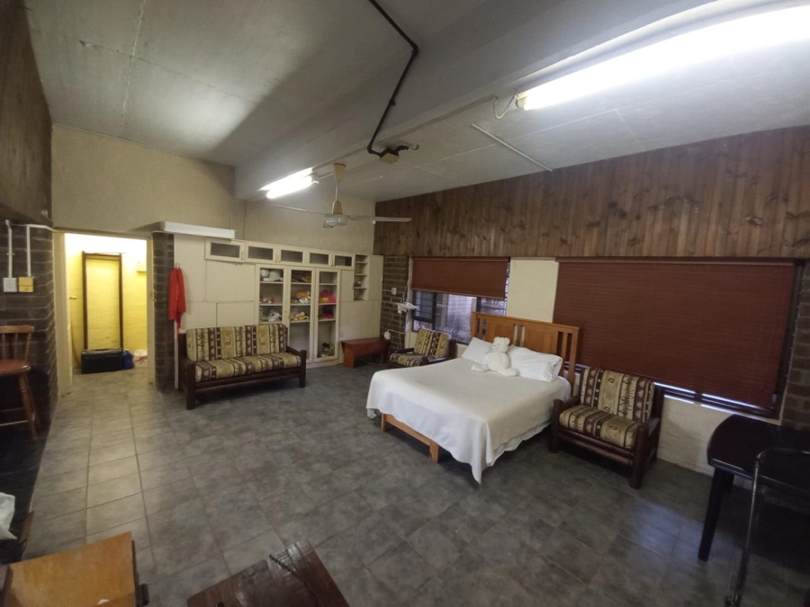 5 Bedroom Property for Sale in Meer En See KwaZulu-Natal