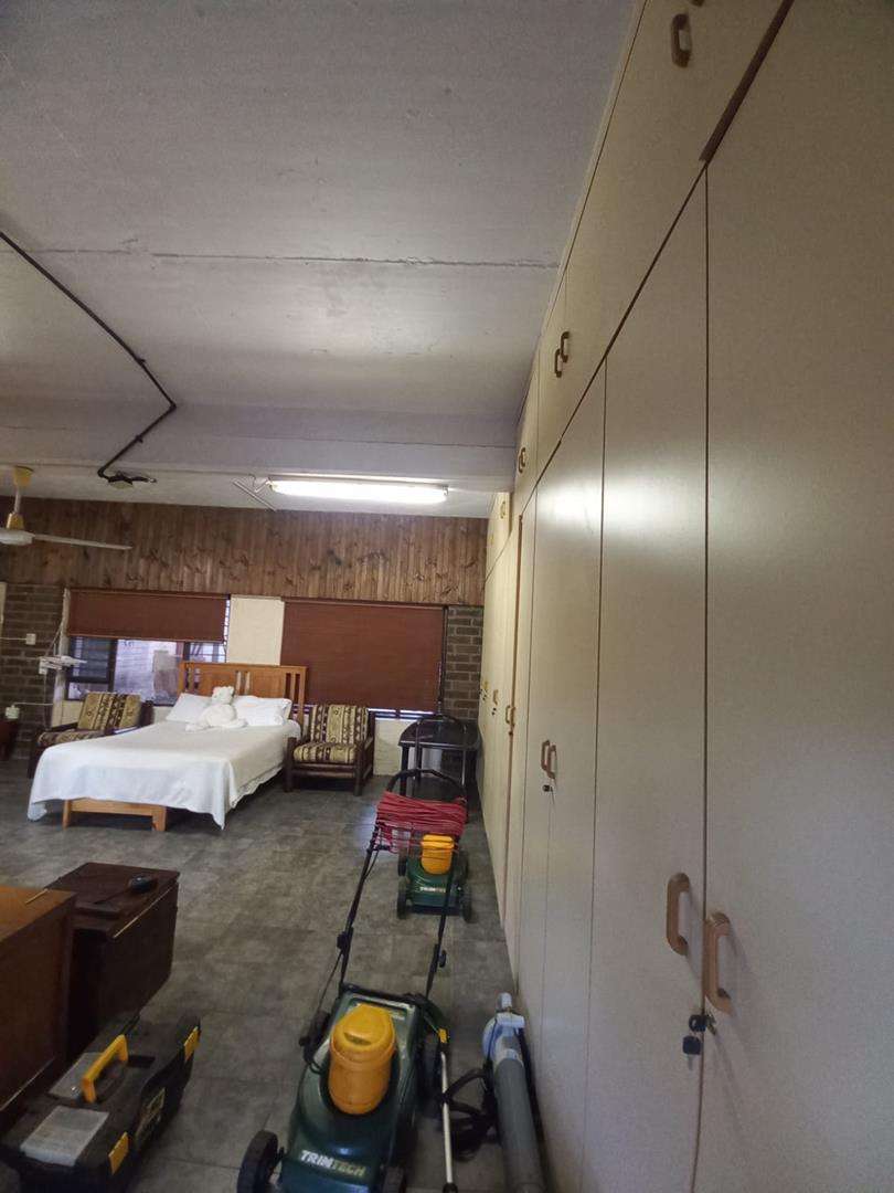 5 Bedroom Property for Sale in Meer En See KwaZulu-Natal