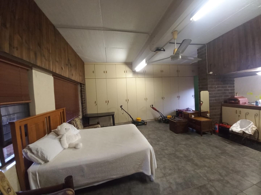 5 Bedroom Property for Sale in Meer En See KwaZulu-Natal