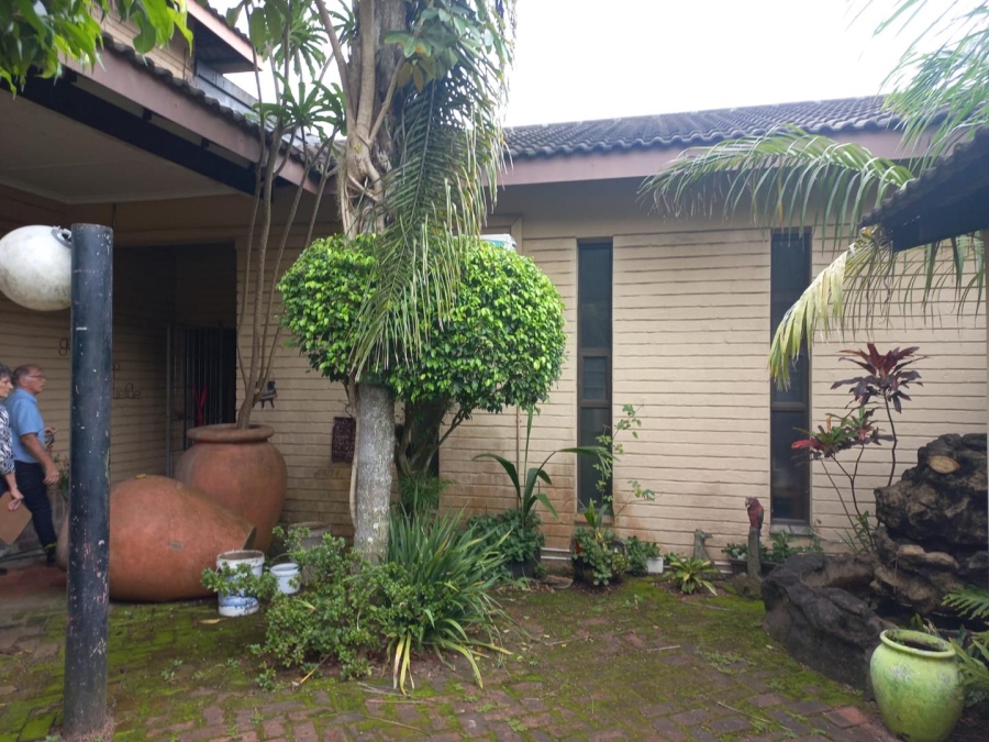 5 Bedroom Property for Sale in Meer En See KwaZulu-Natal