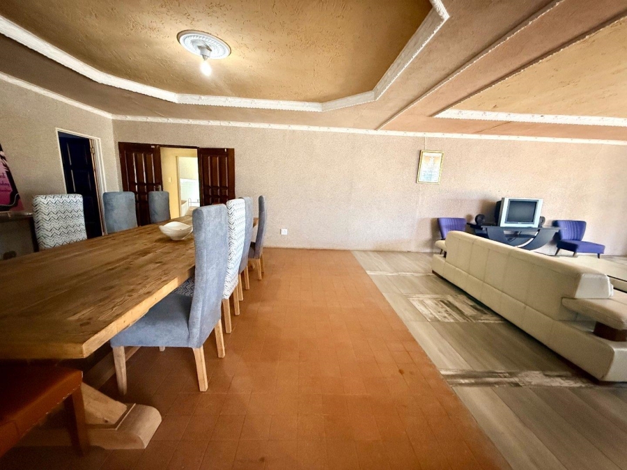 5 Bedroom Property for Sale in Vryheid KwaZulu-Natal