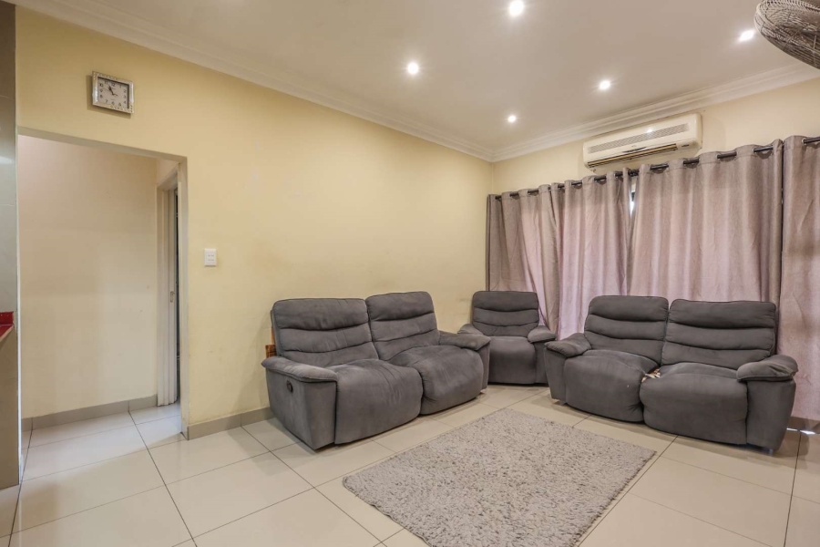 2 Bedroom Property for Sale in Reservoir Hills KwaZulu-Natal