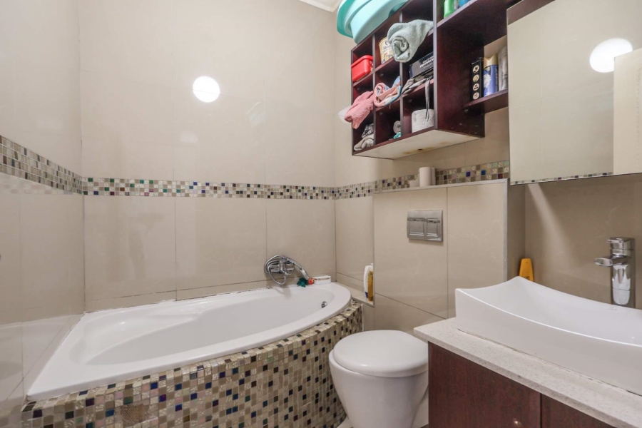 2 Bedroom Property for Sale in Reservoir Hills KwaZulu-Natal