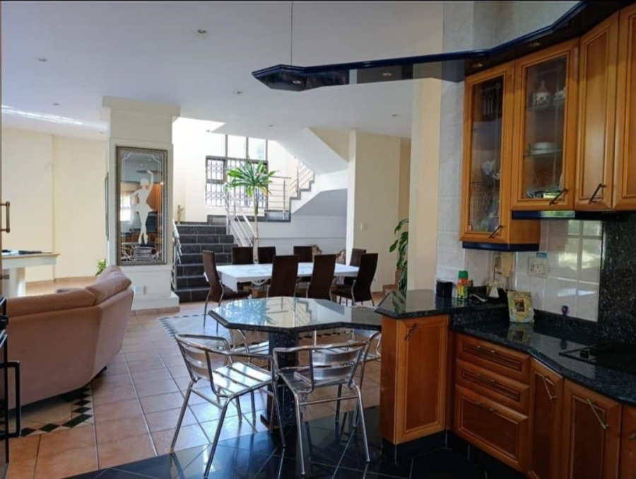 4 Bedroom Property for Sale in Scottburgh Central KwaZulu-Natal