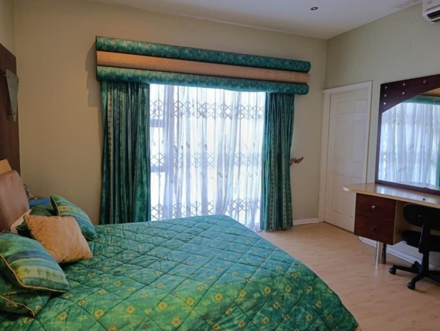 4 Bedroom Property for Sale in Scottburgh Central KwaZulu-Natal