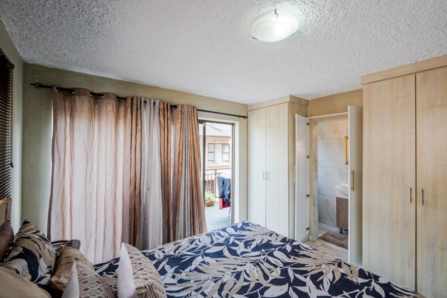 2 Bedroom Property for Sale in Amanzimtoti KwaZulu-Natal