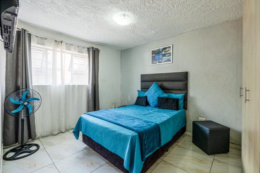 2 Bedroom Property for Sale in Amanzimtoti KwaZulu-Natal