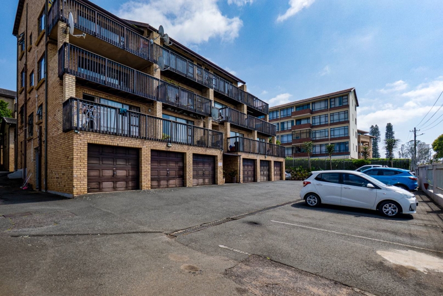 2 Bedroom Property for Sale in Amanzimtoti KwaZulu-Natal