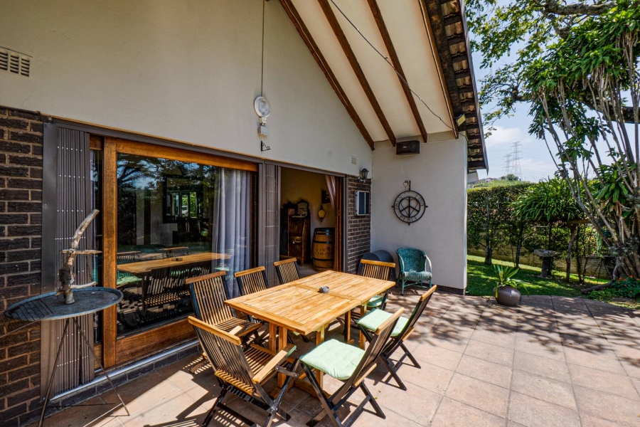 4 Bedroom Property for Sale in Amanzimtoti KwaZulu-Natal