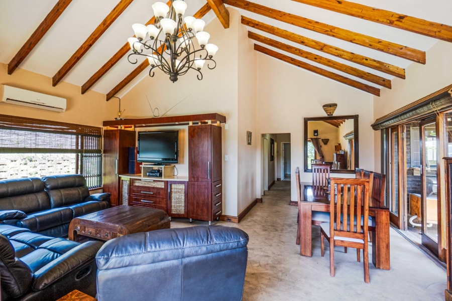 4 Bedroom Property for Sale in Amanzimtoti KwaZulu-Natal