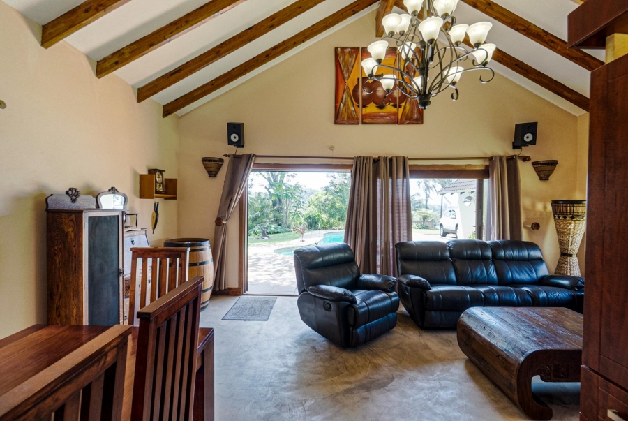 4 Bedroom Property for Sale in Amanzimtoti KwaZulu-Natal