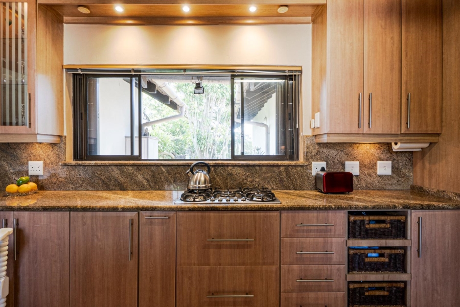 4 Bedroom Property for Sale in Amanzimtoti KwaZulu-Natal