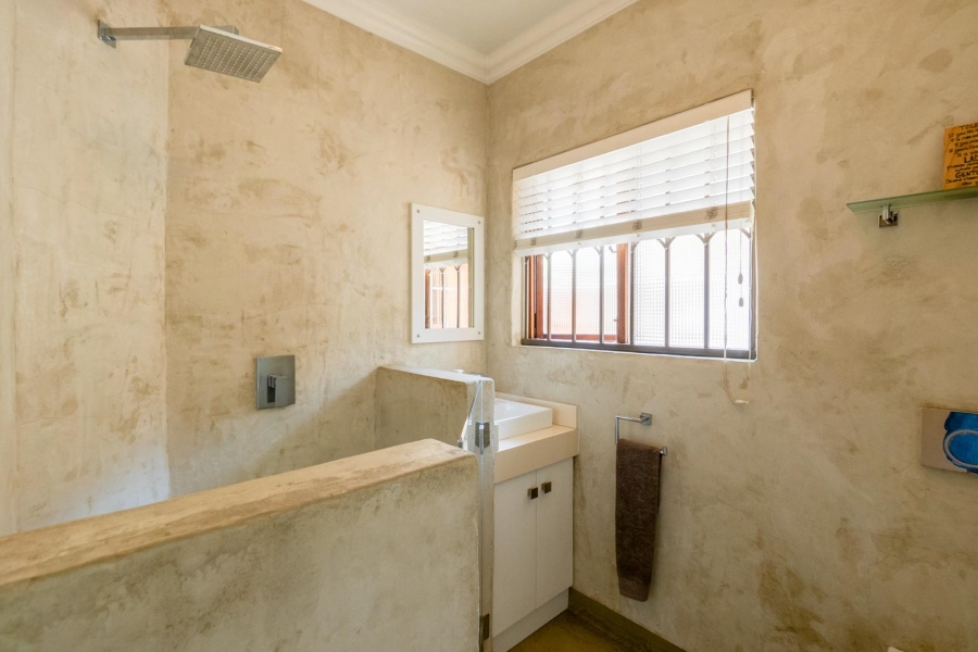 4 Bedroom Property for Sale in Amanzimtoti KwaZulu-Natal