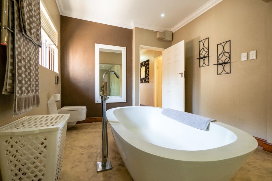 4 Bedroom Property for Sale in Amanzimtoti KwaZulu-Natal