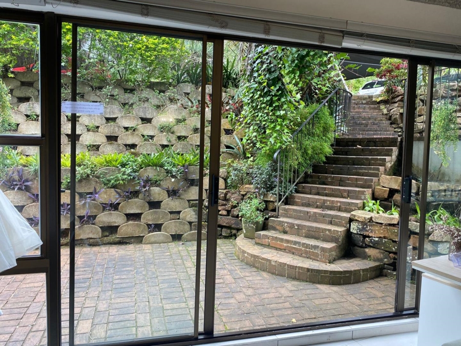 To Let commercial Property for Rent in Kloof KwaZulu-Natal