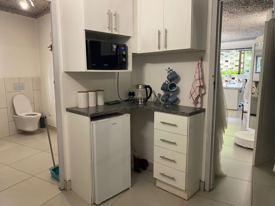 To Let commercial Property for Rent in Kloof KwaZulu-Natal