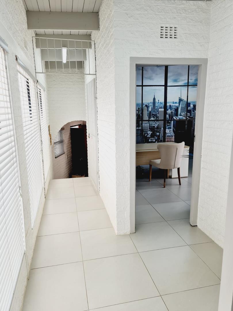 To Let commercial Property for Rent in Kloof KwaZulu-Natal